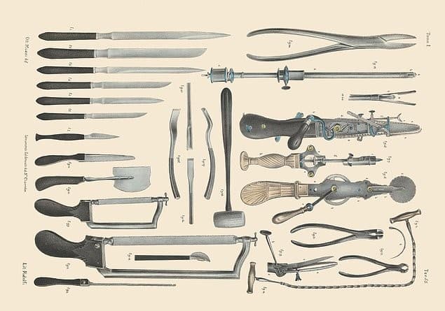 herramientas cirujano siglo 10