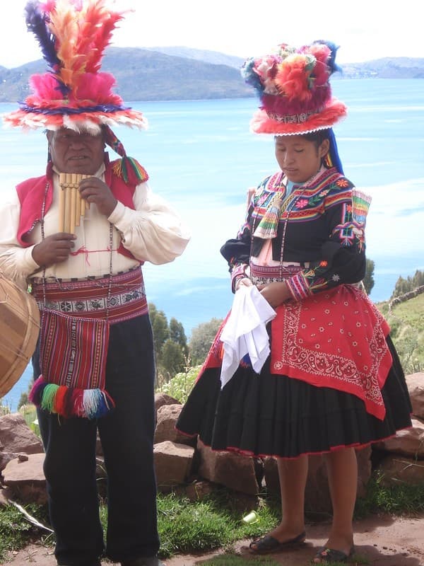 vestimenta tradicional en taquile isla