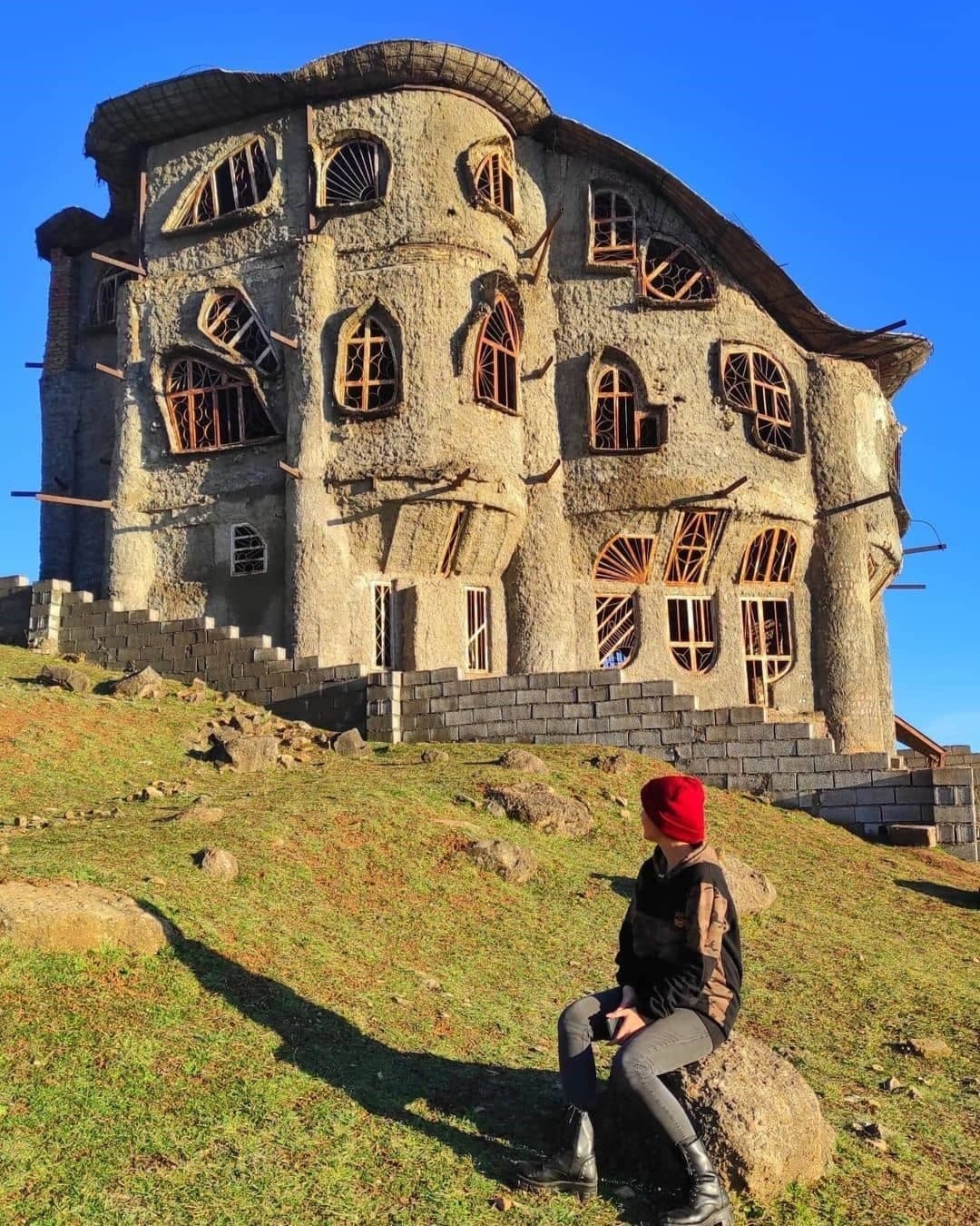 villa abandonada en iran