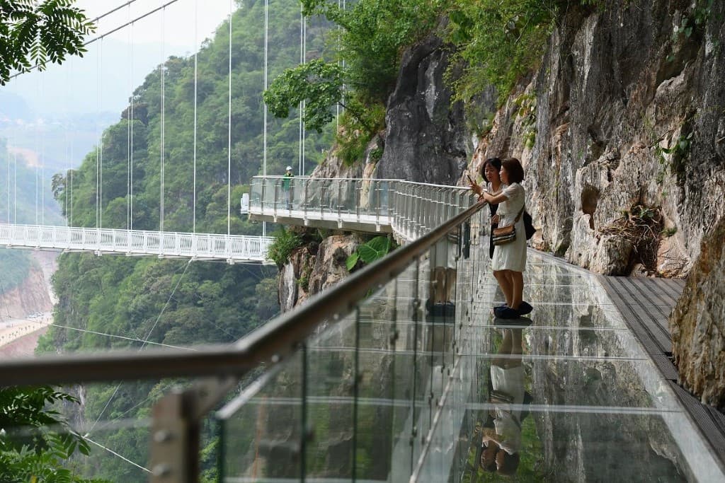 Bach Long puente de vidrio en Vietnam (3)(1)