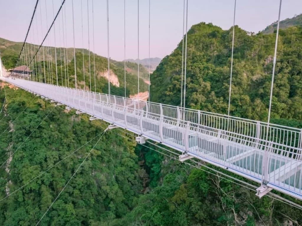 Bach Long puente de vidrio en Vietnam (4)(1)