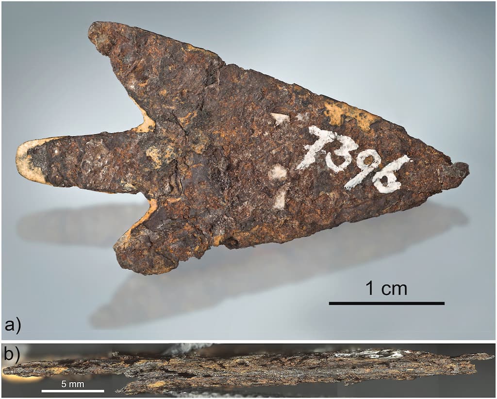 Flecha de la Edad del Bronce construida de meteorito1